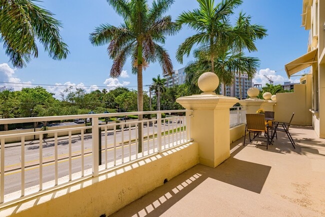 Building Photo - 99 SE Mizner Blvd