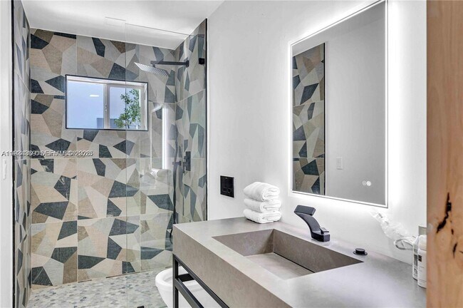 Building Photo - 4708 Alton Rd