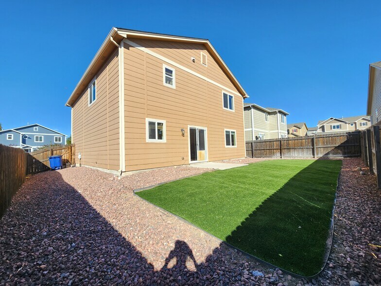 Building Photo - 3716 Reindeer Cir