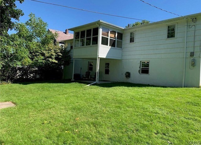 Building Photo - 904 Crawford Ave