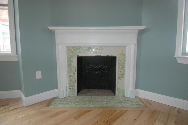 Building Photo - 2938 St Paul St