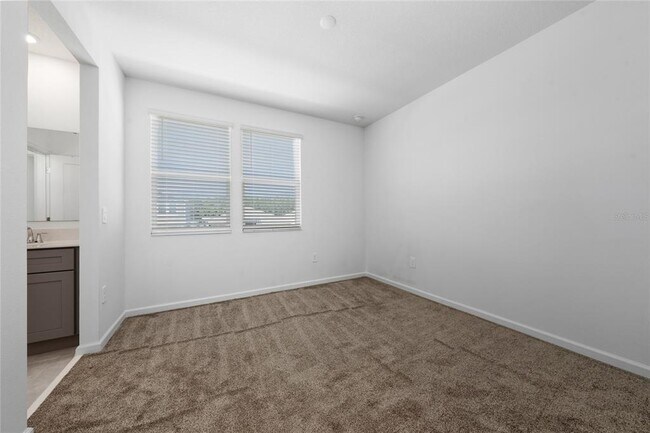 Building Photo - 4132 Jespersen St