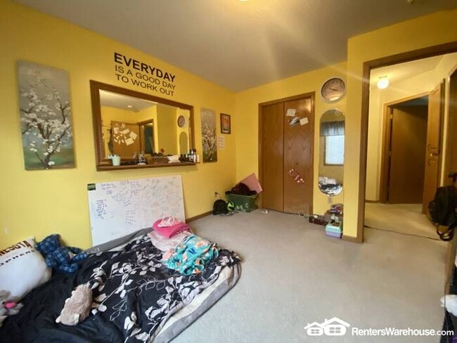 Building Photo - Unique 5BR/4BA 5 Level Home Available 11/4!