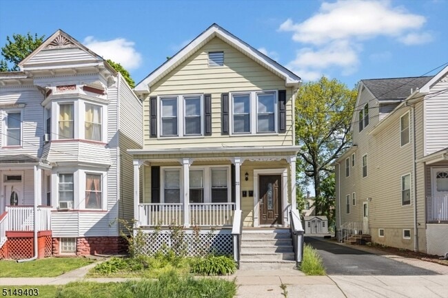 Primary Photo - 21 Wheeler St