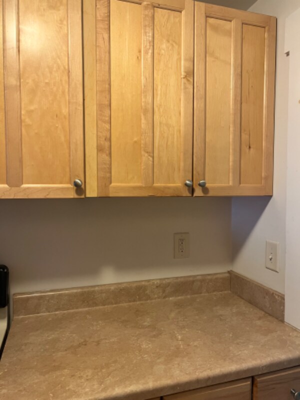 Building Photo - 315 Elm St