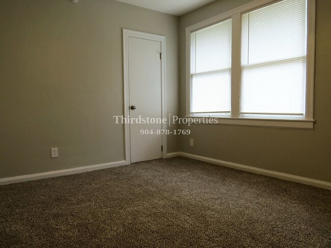 Building Photo - 1206 Cherry St
