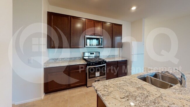 Primary Photo - 12322 N Cervelli Ave