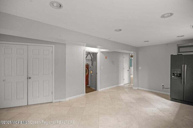 Building Photo - 46 Walter Dr