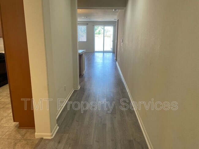 Building Photo - 10408 Siltstone Way