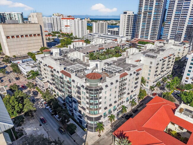 Building Photo - 600 S Dixie Hwy