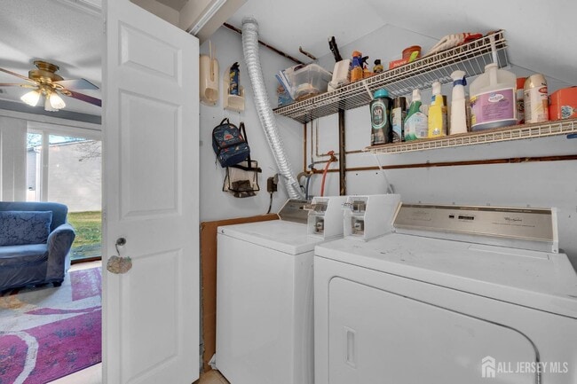 Building Photo - 89 Doe Ct