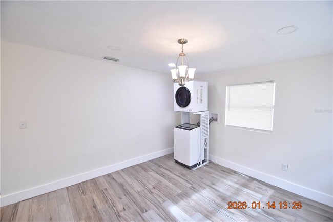 Building Photo - 907 E Patterson St