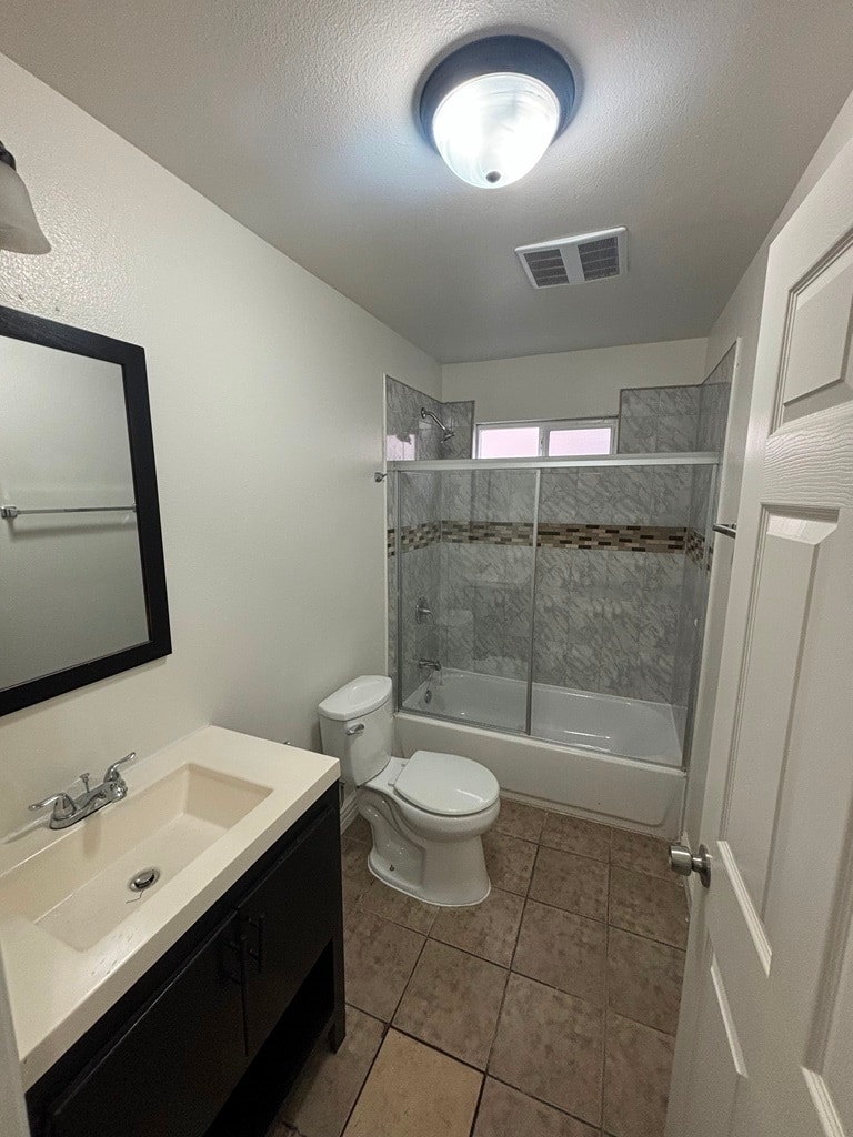 Building Photo - 755 E 76th St