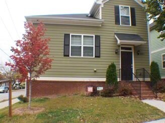 Primary Photo - 879 Parsons St SW