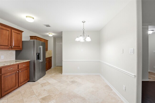Building Photo - 1702 Fantasy Woods Dr