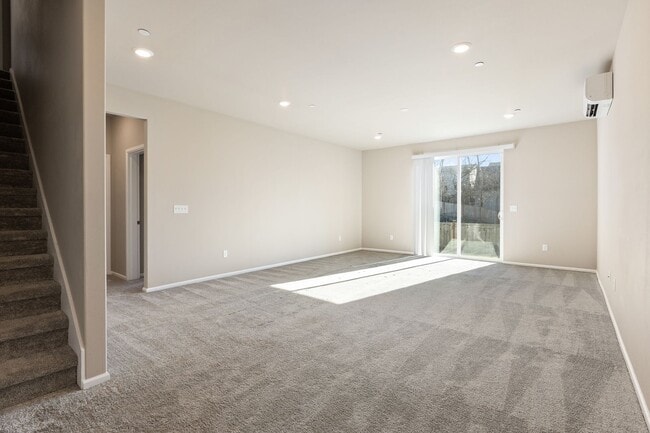 Building Photo - Beautiful 5Bd home in  Marysville