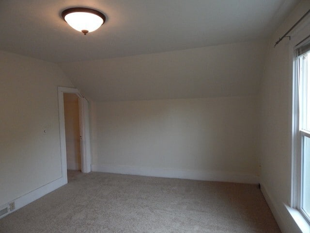 Building Photo - 2Bd/2Ba Two Story House - Available Soon!