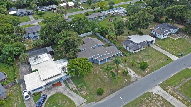 Building Photo - 1311 Hillcrest Dr