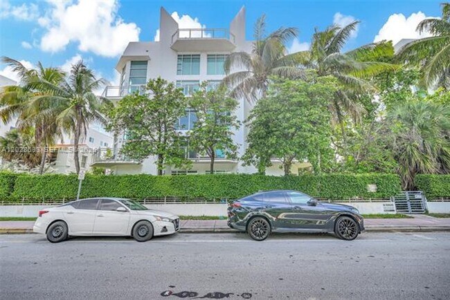 Building Photo - 7728 Collins Ave