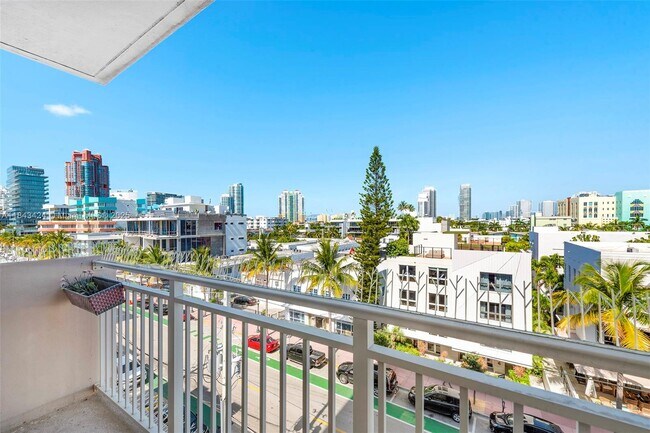 Building Photo - 345 Ocean Dr