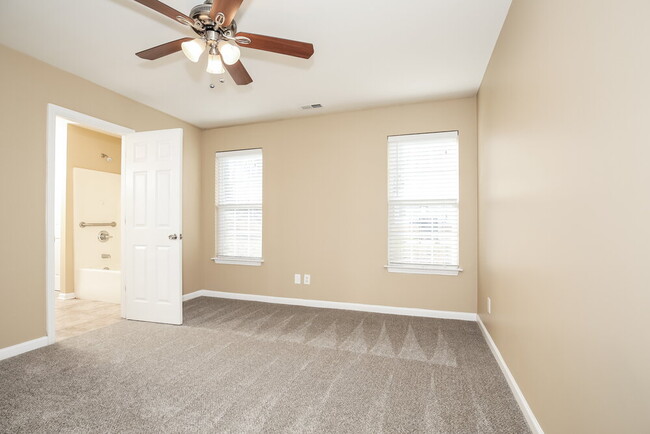 Building Photo - 3615 Sherbourne Ln