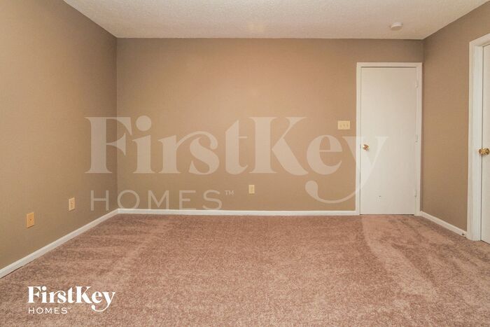 Building Photo - 6330 Pinnacle Blvd
