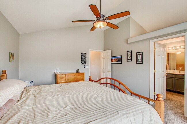 Building Photo - 4038 Pronghorn Meadows Cir