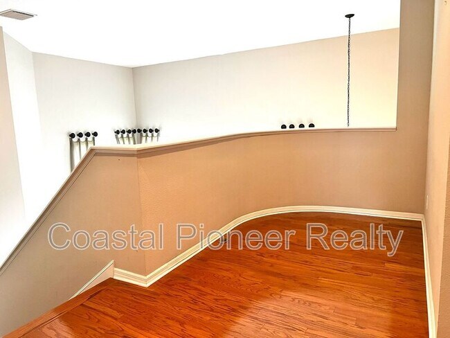 Building Photo - 9524 Greenpointe Dr