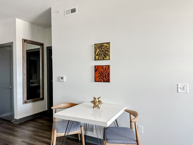 Building Photo - 1261 8th St