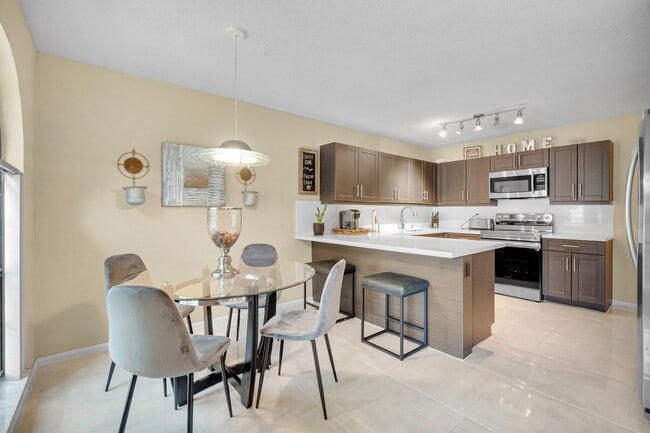 Building Photo - 22759 Mandeville Pl