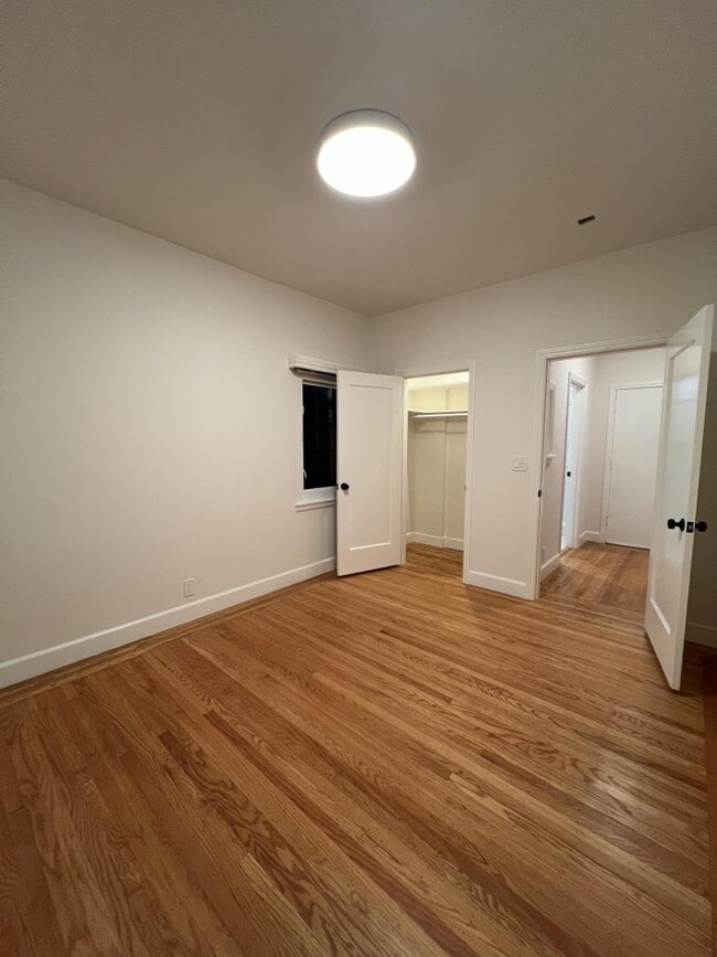 Building Photo - 1217 Capuchino Ave