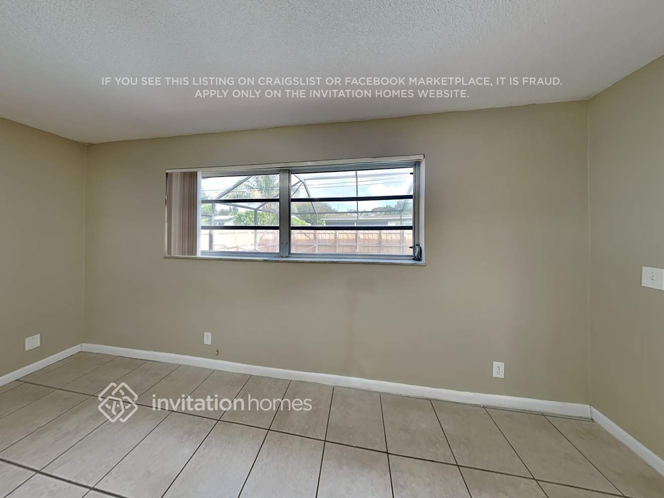 Building Photo - 5042 SW 89th Ave