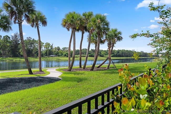 Building Photo - 4574 Longwood Lake Sq