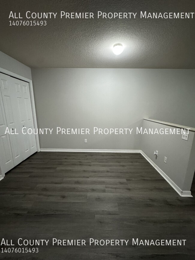 Building Photo - 2911 SE 52nd Ave