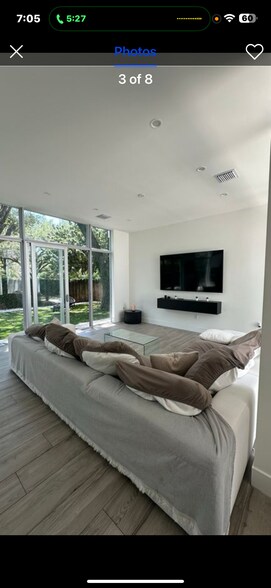 Building Photo - 2921 SW 38th Ct