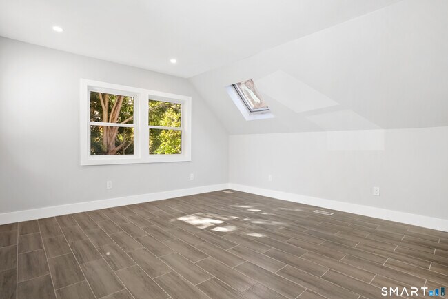 Building Photo - 173 Wellsville Ave