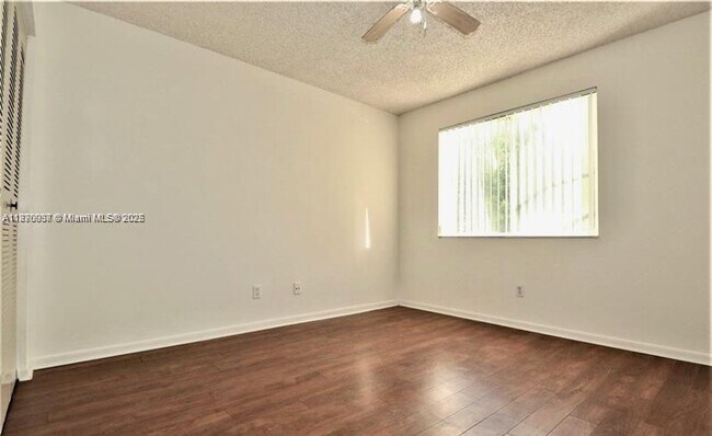 Building Photo - 801 NW 91st Terrace