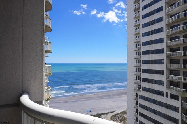 Building Photo - 3101 Boardwalk