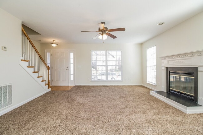Building Photo - 5525 Craftwood Dr