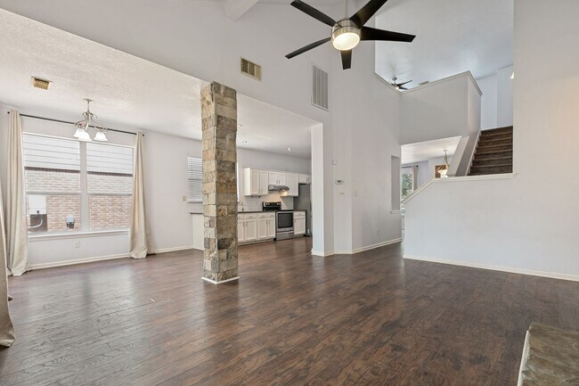 Building Photo - 3027 Fall Mist Dr
