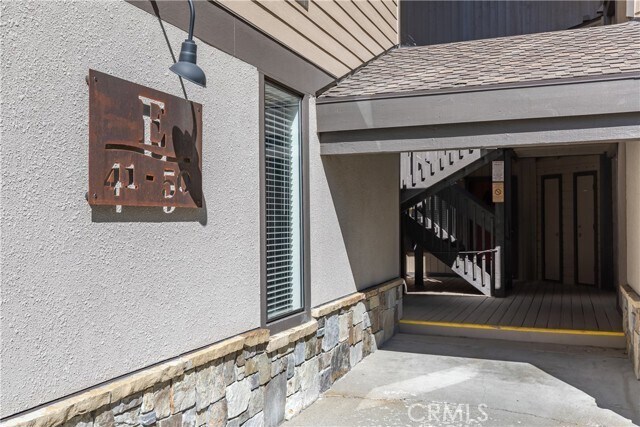 Building Photo - 362 Old Mammoth Rd