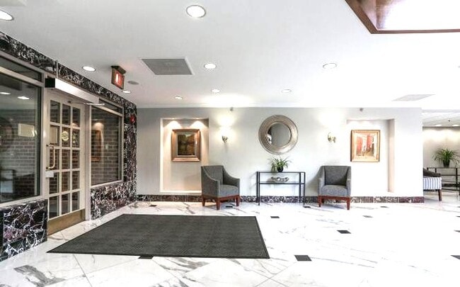 Building Photo - 1276 N Wayne St