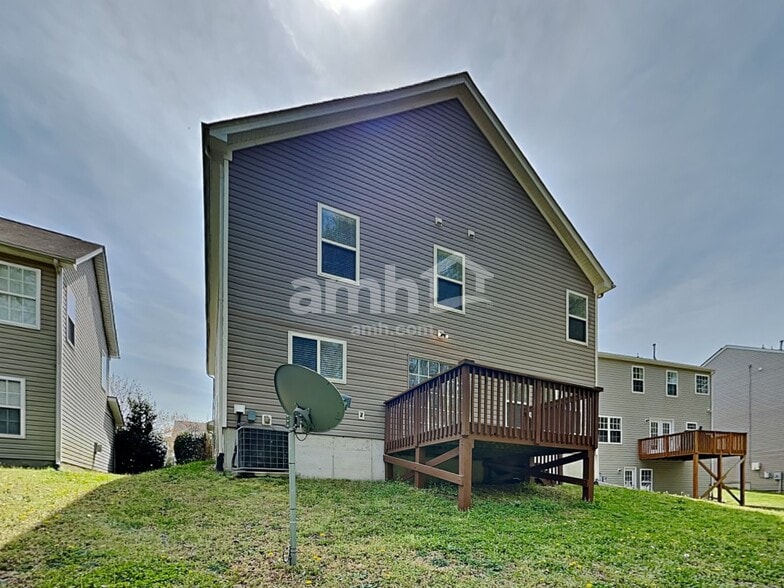 Building Photo - 5943 Ricker Rd