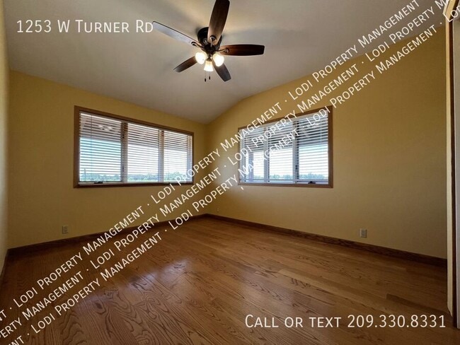 Building Photo - 1253 W Turner Rd