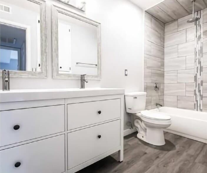 Building Photo - 3152 S Eastern Ave