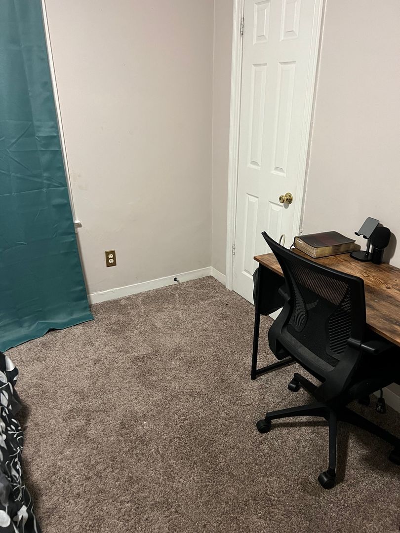 Building Photo - 112 Bon View Dr