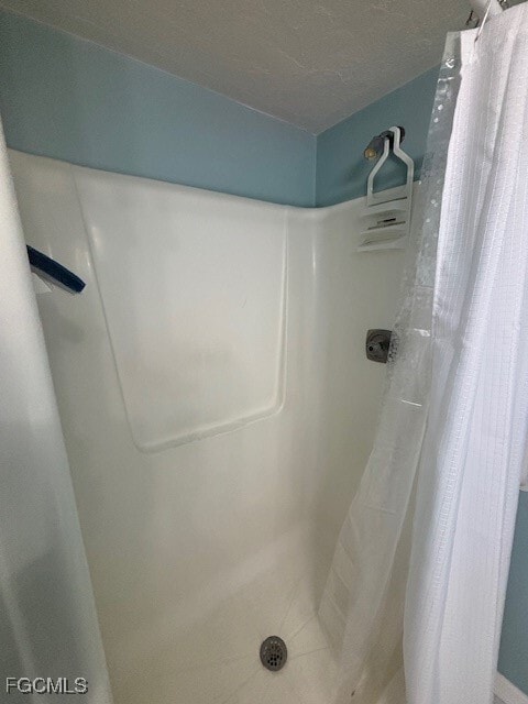 Building Photo - 16007 Davis Rd