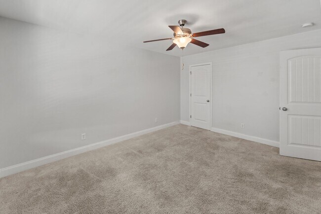 Building Photo - Spacious 5-Bedroom Home in The Palms at New Hampstead with Office & Screened Porch