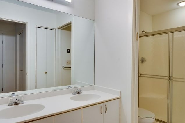 Building Photo - Spacious 2BR / 2BA First-Floor Condo with Balcony & Amenities at Rosemary Ridge