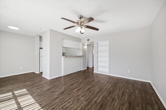 Building Photo - 201 Emerson St